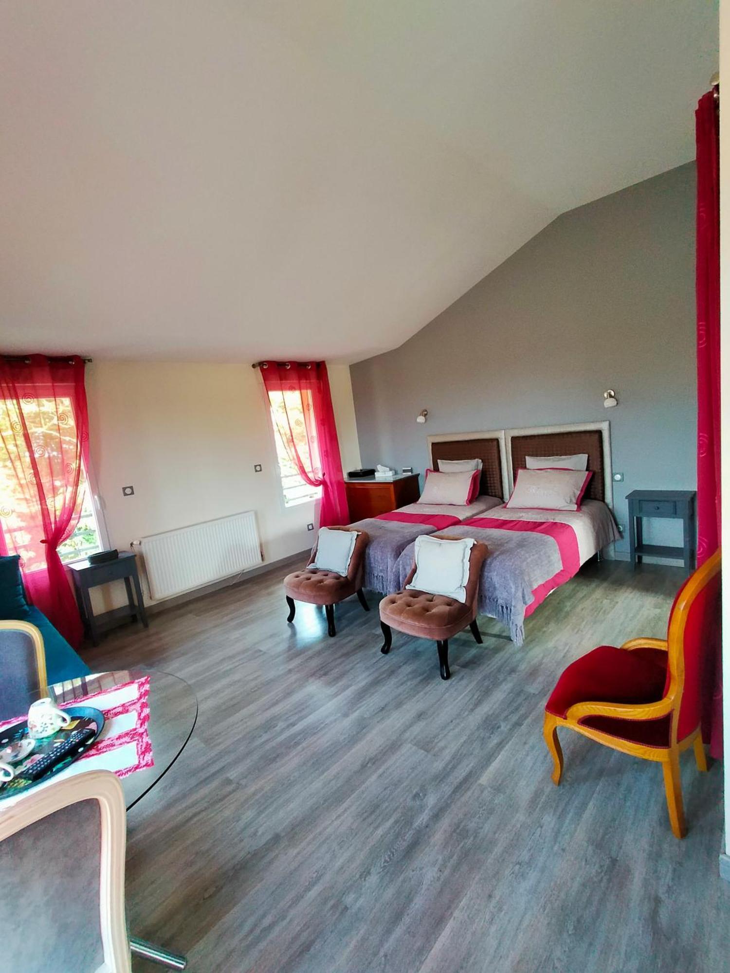 Chambre D'Hotes Du Bois Joli Bed & Breakfast Mesnard-la-Barotière Dış mekan fotoğraf